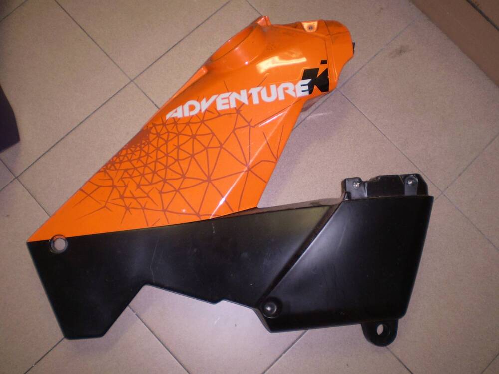 serbatoio ktm adventure serbatoio dx ktm adv+ fiancatina