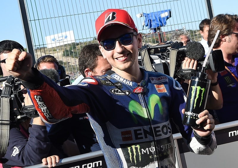 MotoGP, Valencia 2015. Lorenzo: &ldquo;Se penso a Rossi perdo&rdquo;