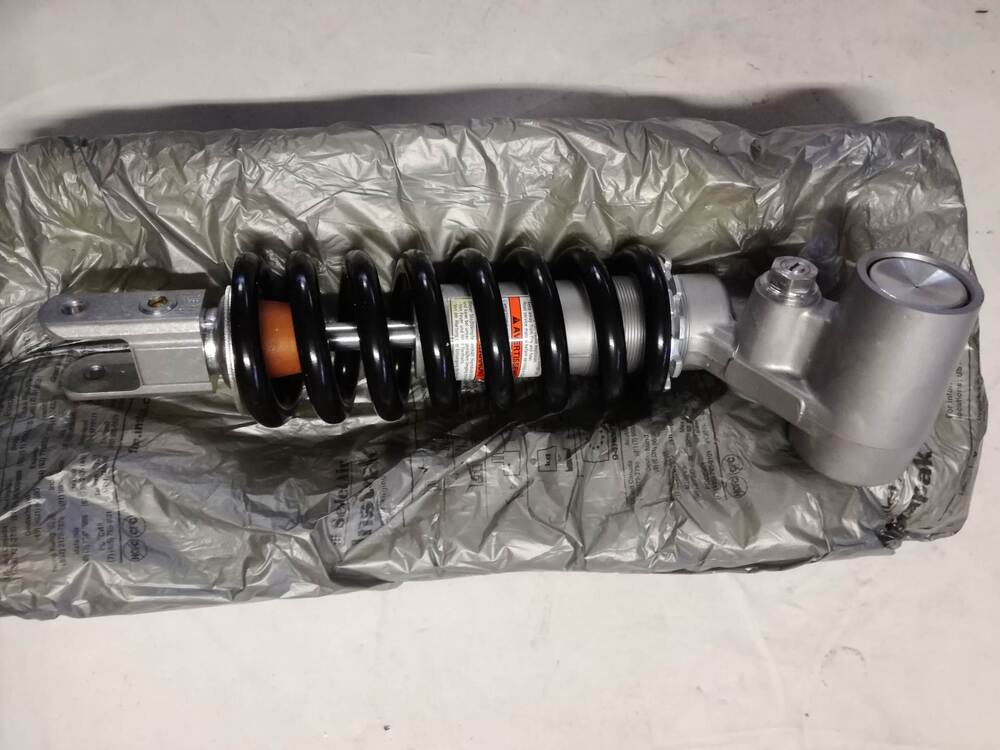 Monoammortizzatore Suzuki 1300 Hayabusa (2)