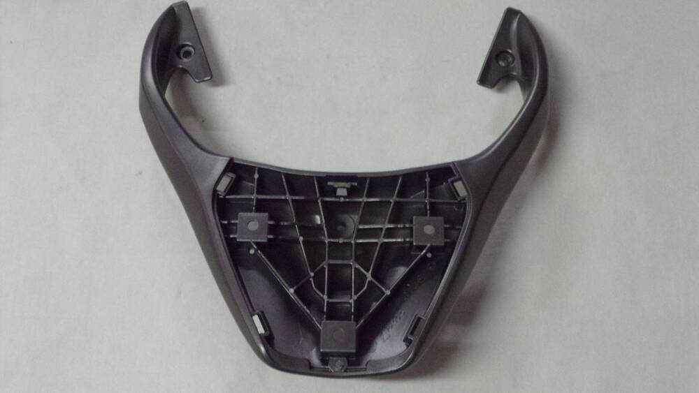 PORTAPACCO POSTERIORE BEVERLY Piaggio (7)