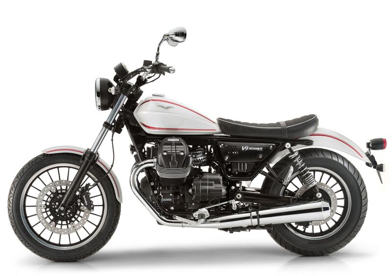 EICMA 2015: Moto Guzzi V9 Roamer