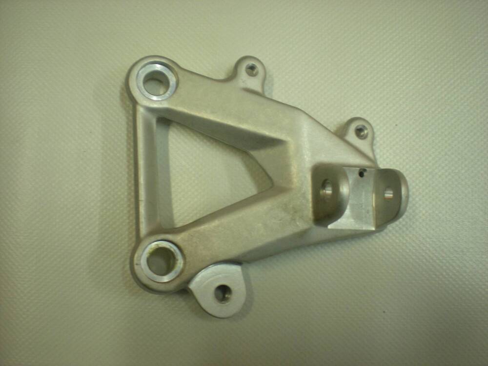 Piastra porta pedana Ant. Sx - 82411221A Ducati