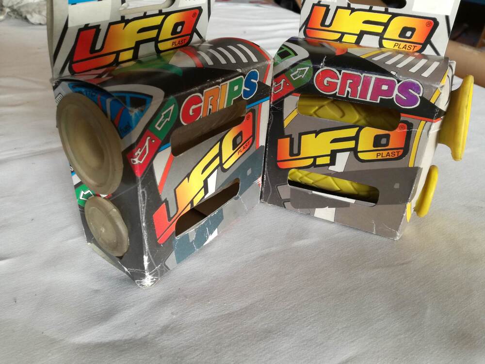 Manopole moto/scooter Ufo Plast (4)