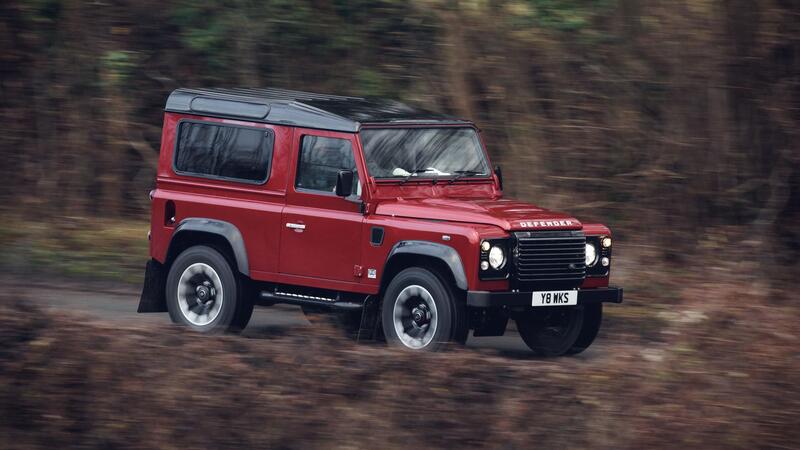 Land Rover Defender V8 70th Edition, la Defender da 405 CV