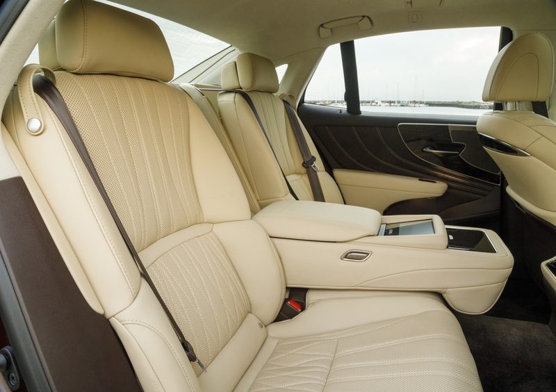 Lexus LS (2017-->>) (20)