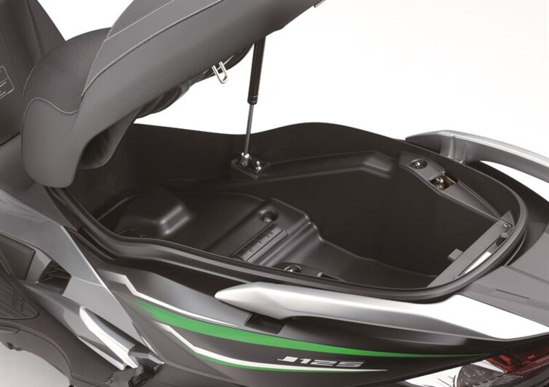 Kawasaki J 125 J 125 ABS (2016) (9)