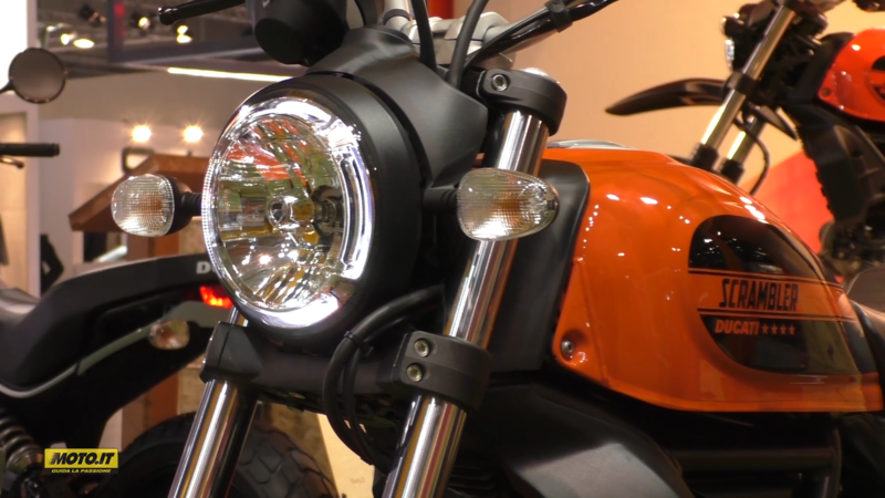 EICMA 2015: il video della Ducati Scrambler Flat Track Pro e Sixty2