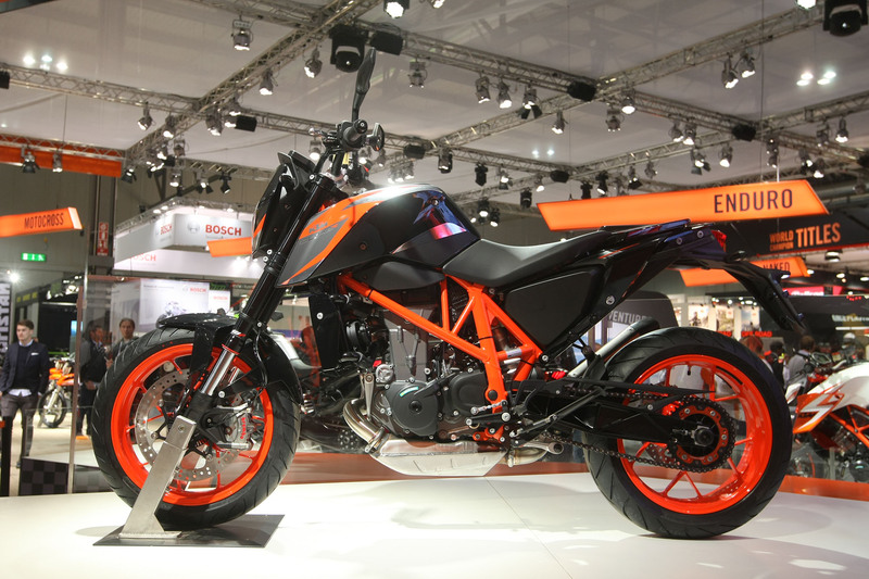 EICMA 2015: KTM 690 Duke R