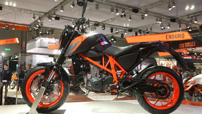 EICMA 2015: KTM 690 Duke R