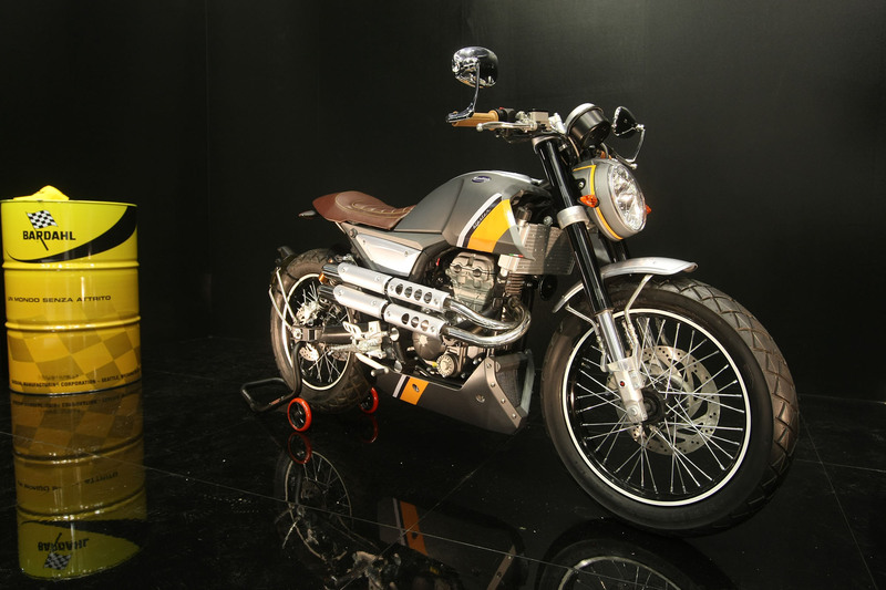 EICMA 2015: il ritorno di Mondial con la Hipster 125 e 250