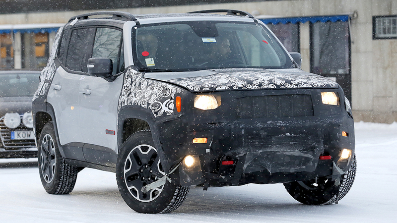 Jeep Renegade restyling, le foto spia