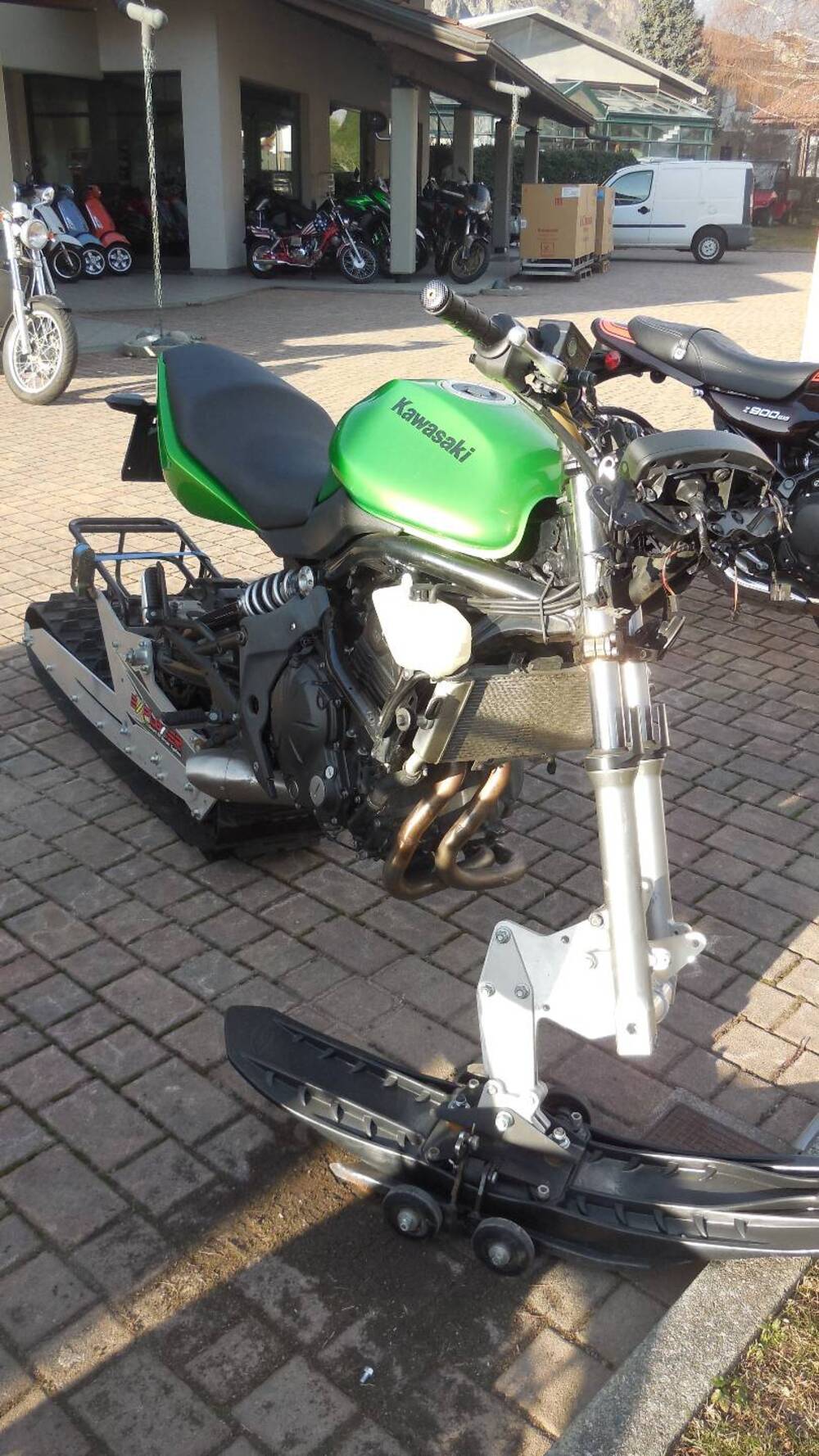 Kawasaki ER-6N (2009 - 11) (3)