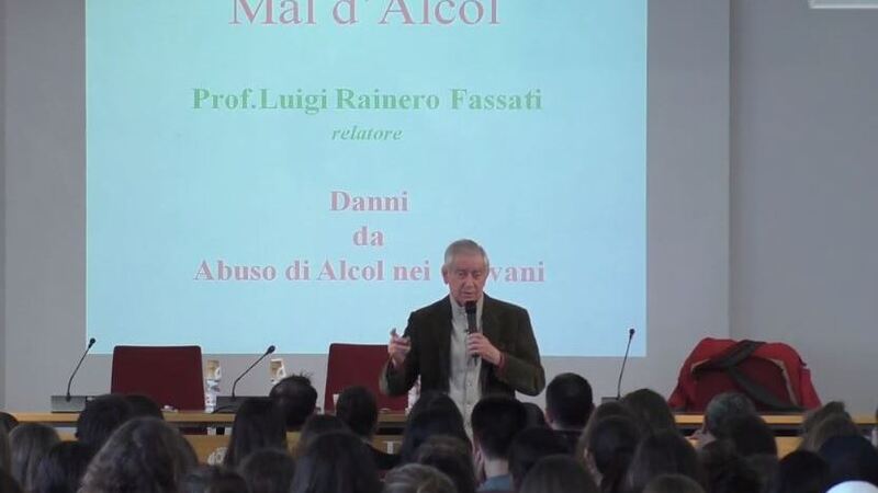Mal d'alcol, l'iniziativa online continua nelle scuole: ecco come (Video)