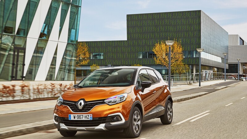 Renault Captur | A proprio agio nel traffico... noi invece... [Video]