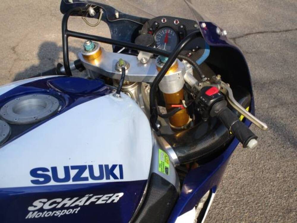 Suzuki GSX R 750 (1996 - 97) (9)