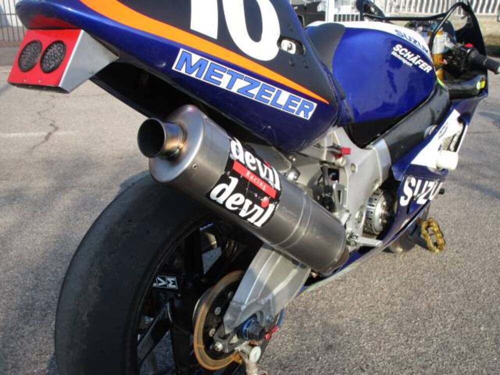 Suzuki GSX R 750 (1996 - 97) (11)
