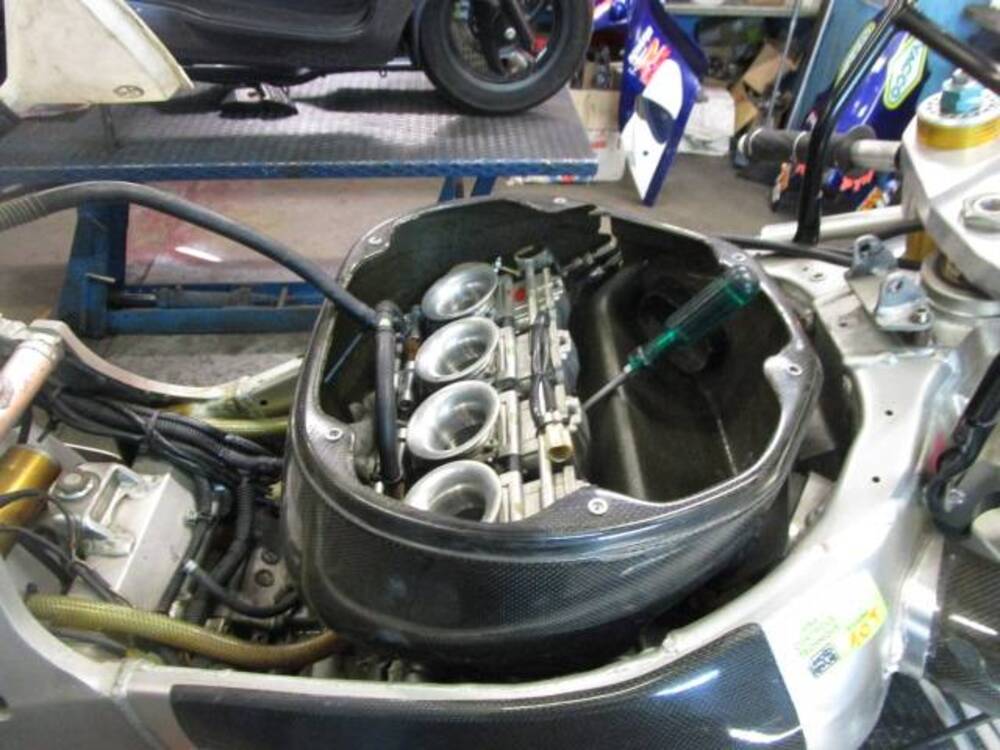 Suzuki GSX R 750 (1996 - 97) (18)