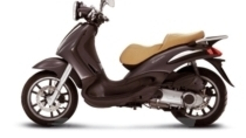 La famiglia Beverly cresce ancora, con l&#039;arrivo di Beverly Cruiser, nelle versioni 500 e 250 cc