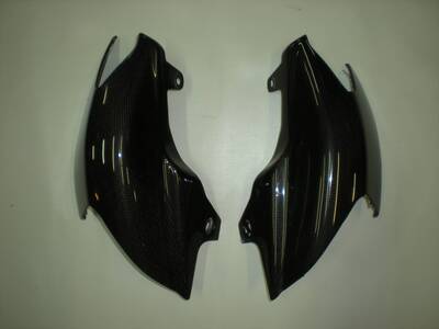 Coppia fianchetti posteriori carbonio Hym - 969855 Ducati