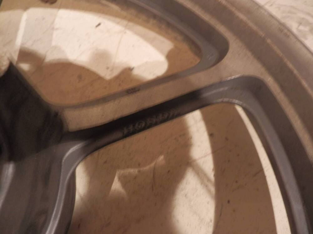 Ruota ant 2,15 x 19 Honda - VV (2)