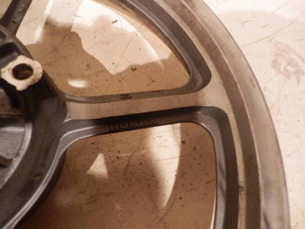 Ruota ant 2,15 x 19 Honda - VV (3)