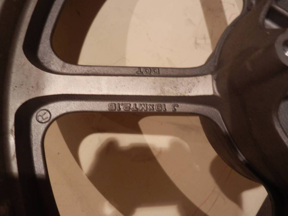 Ruota ant 2,15 x 19 Honda - VV (4)