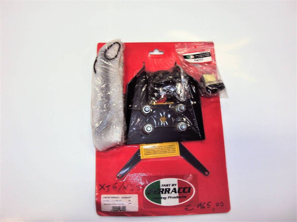 KIT PORTA-TARGA XJ 6 2009 Ferracci