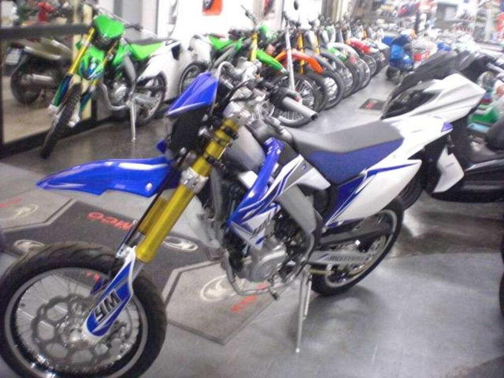 HM CRM F125 X Derapage RR 4t (2)