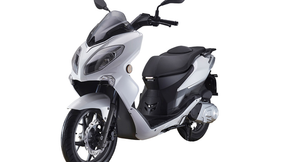 Cityblade 125 Scooter 125cc Keeway Keeway Cityblade 125cc Hire A - Main Image