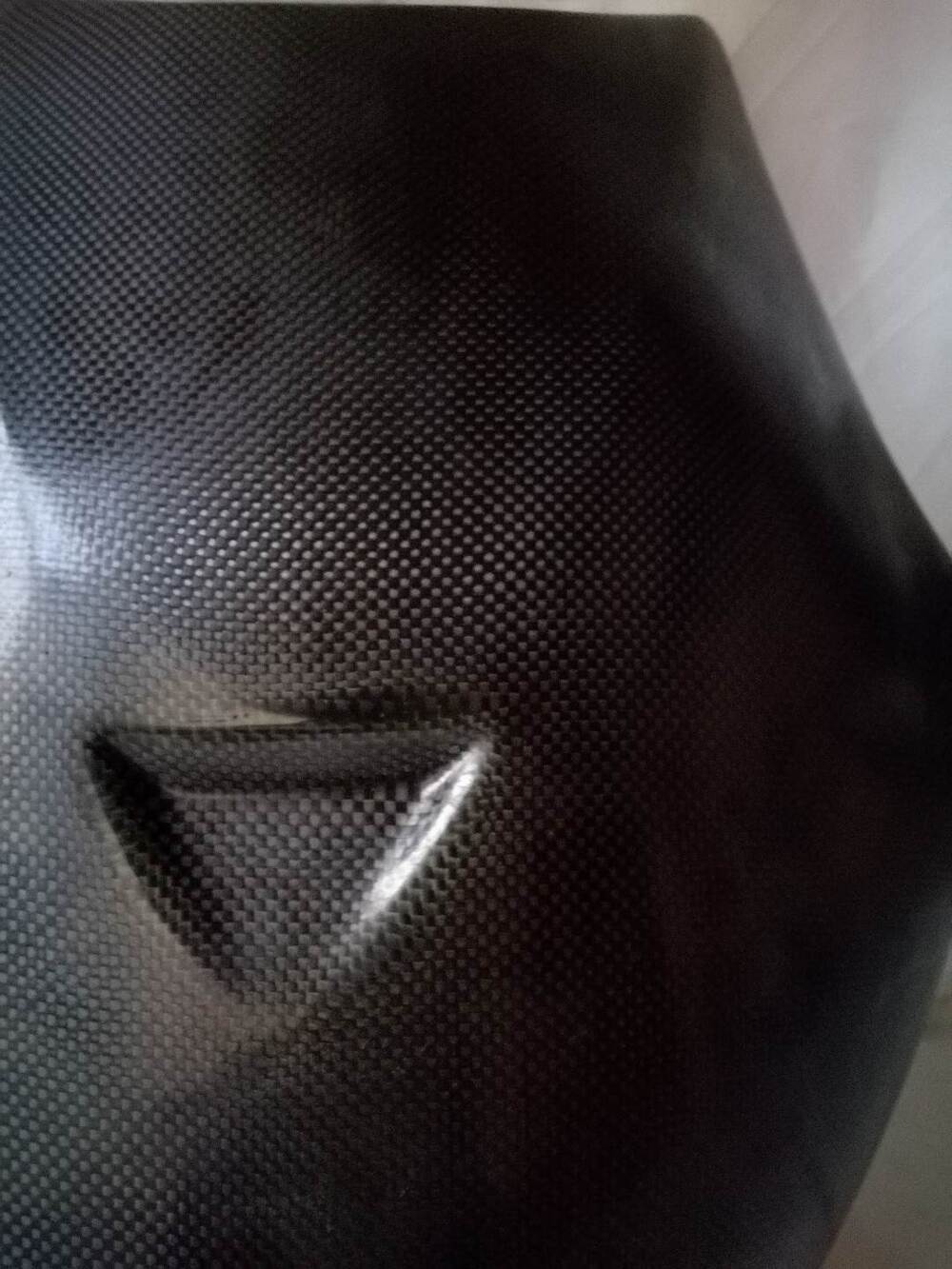 Cupolini Ducati -Triumph in carbonio Puig (4)