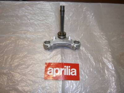 piastra forcella inferiore Aprilia