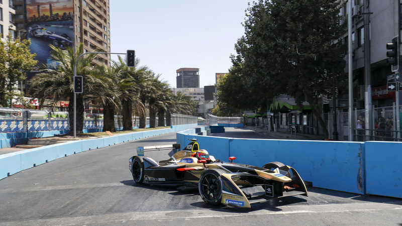 Formula E, ePrix di Santiago: pole per Vergne