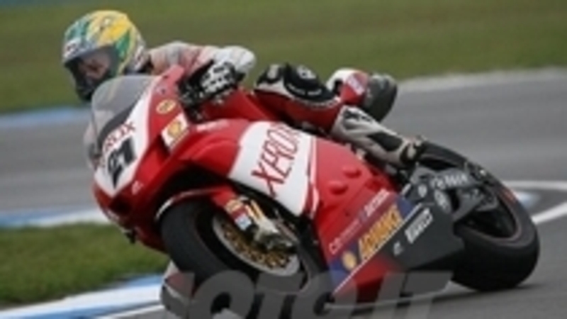 A Misano Troy Bayliss (Ducati) conquista la pole provvisoria