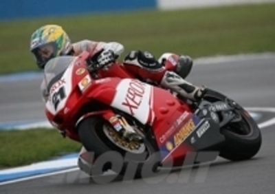 A Misano Troy Bayliss (Ducati) conquista la pole provvisoria