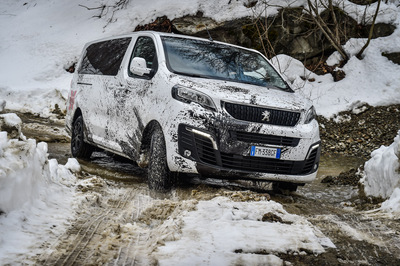 Peugeot Traveller 4x4: spazio e trazione in ogni condizione [VIDEO]