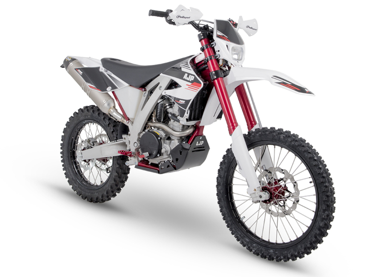 AJP PR5 250 Extreme PR5 250 Extreme (2017 - 18) (12)