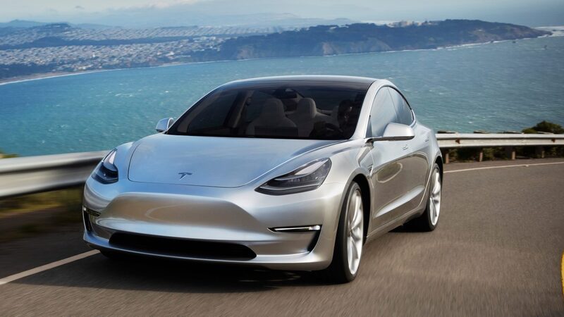 Tesla, 1,6 miliardi di euro di perdite nel 2017