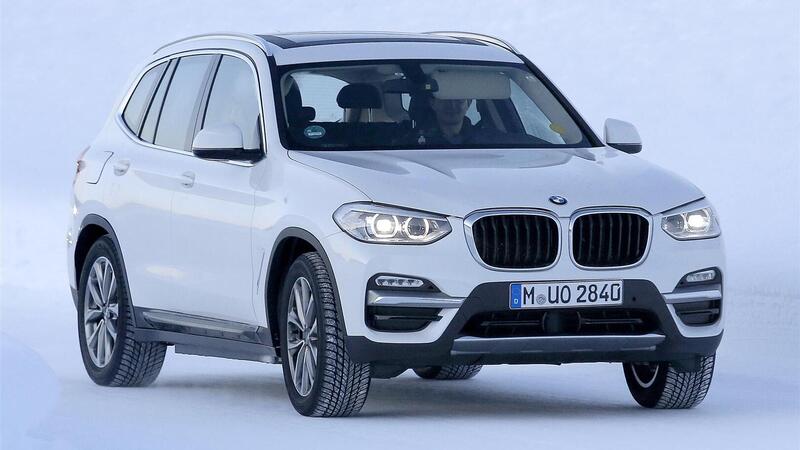 BMW iX3: immagini dai test