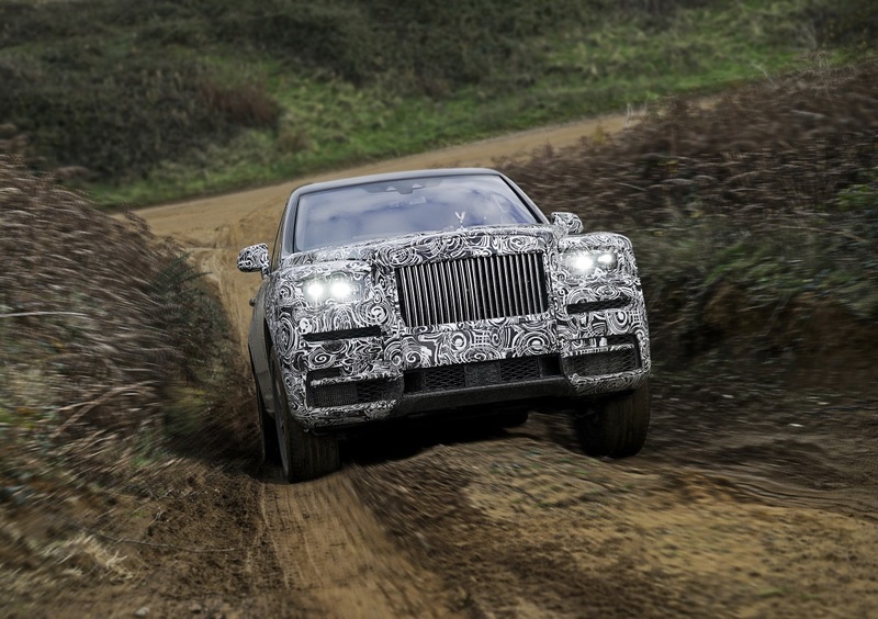 Rolls-Royce: &egrave; ufficiale, il SUV si chiama Cullinan