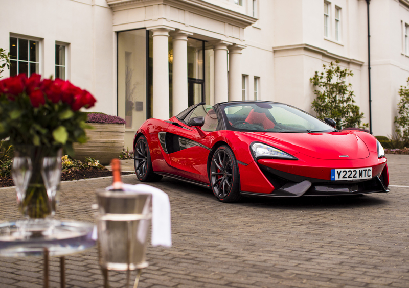 McLaren 570S, una spider per San Valentino