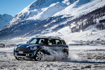 Mini Countryman All4, il 4x4 on demand per divertirsi con stile [Video]