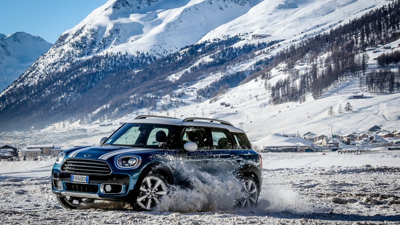 Mini Countryman All4, il 4x4 on demand per divertirsi con stile [Video]