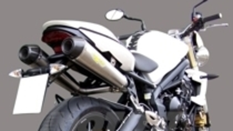 Scarico per Triumph Street Triple