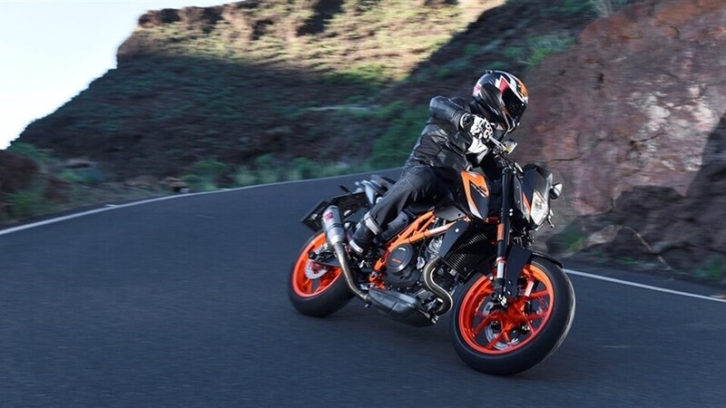 Richiamo KTM 690 Duke e Duke R: serbatoio