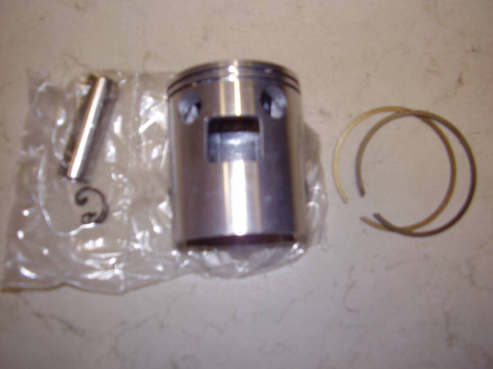 Pistone D.57 vespa prim/ET3 PK 125 Polini Motori (3)