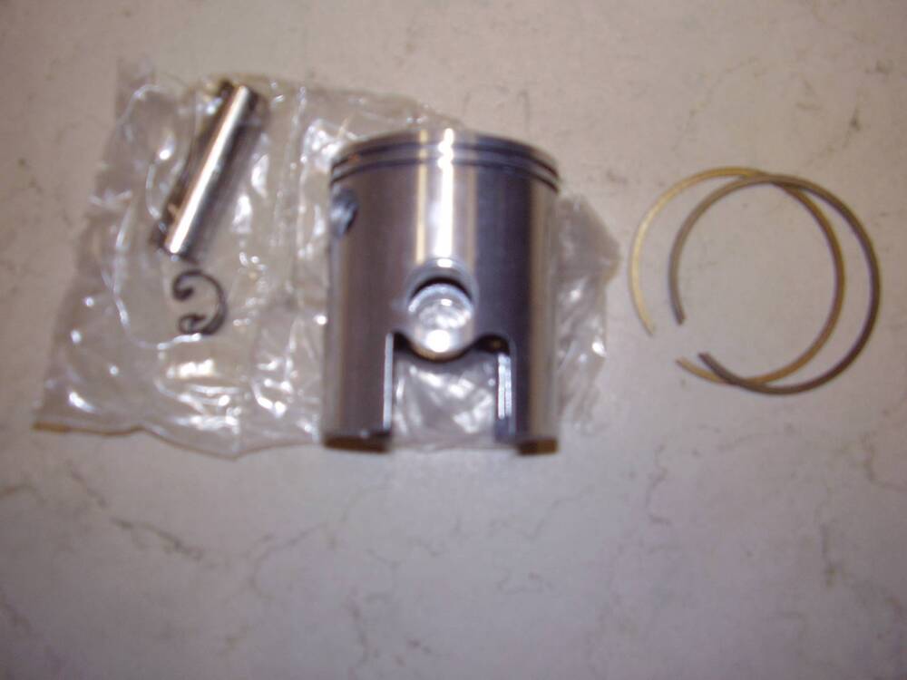 Pistone D.57 vespa prim/ET3 PK 125 Polini Motori (4)