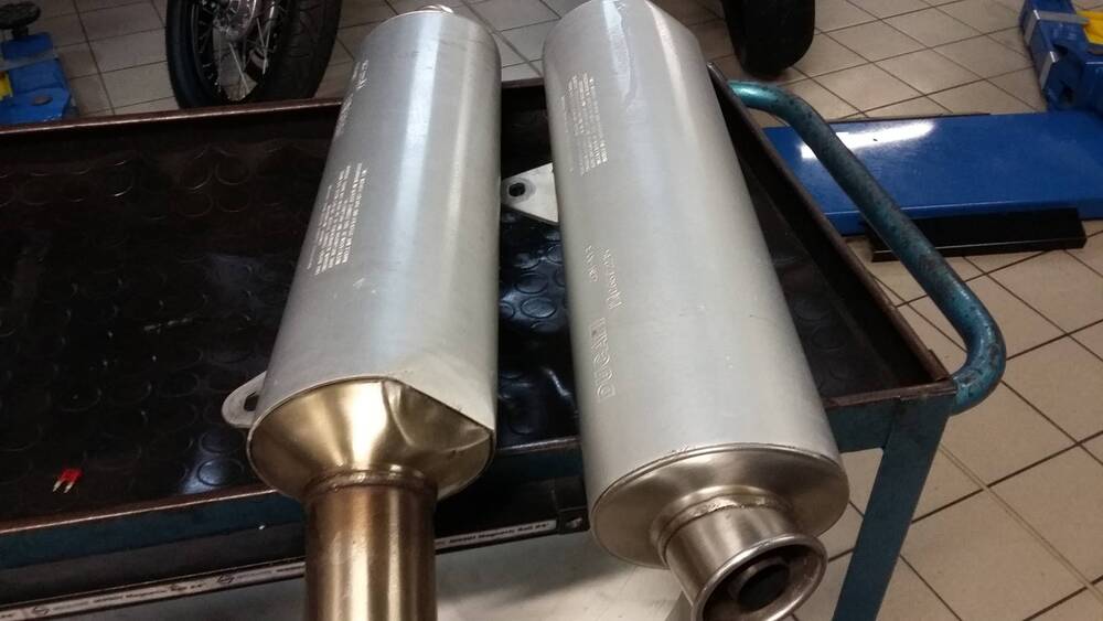 Scarico ducati monster