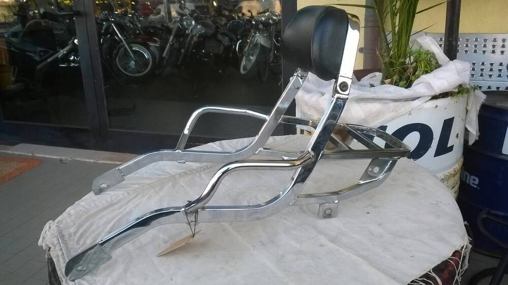 Schienale con portapacchi Moto Guzzi (5)