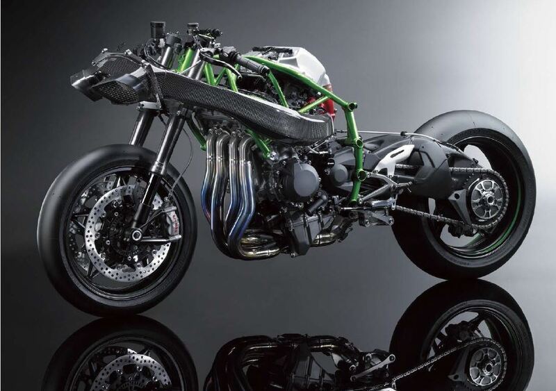 La straordinaria potenza delle Kawasaki H2 