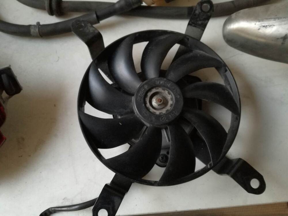 Ricambi vari originali Kawasaki ER-6F 2008 (2)